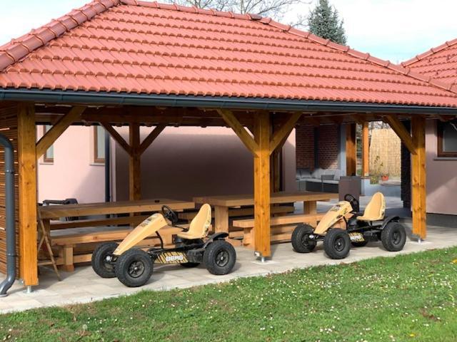 Apartment Карловац Экстерьер фото